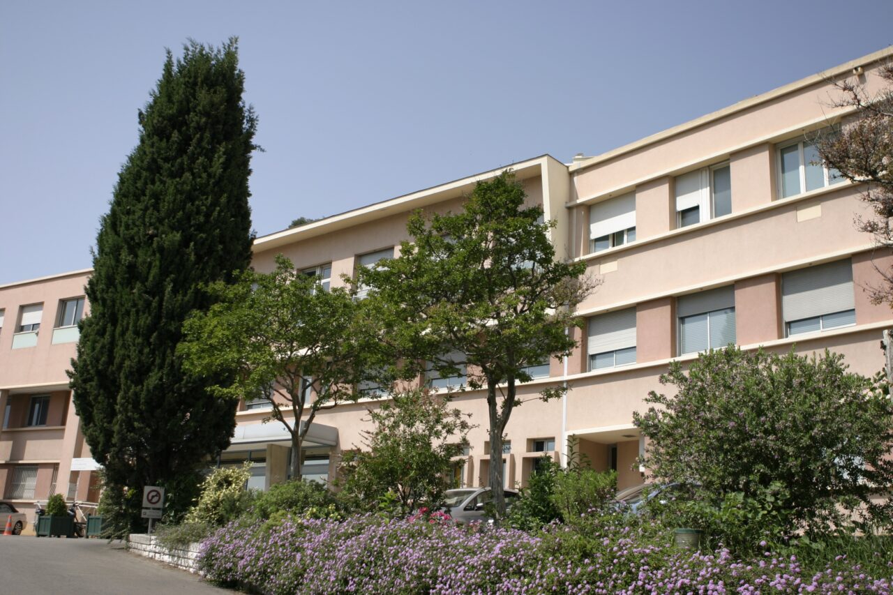 21 facade clinique saint francois